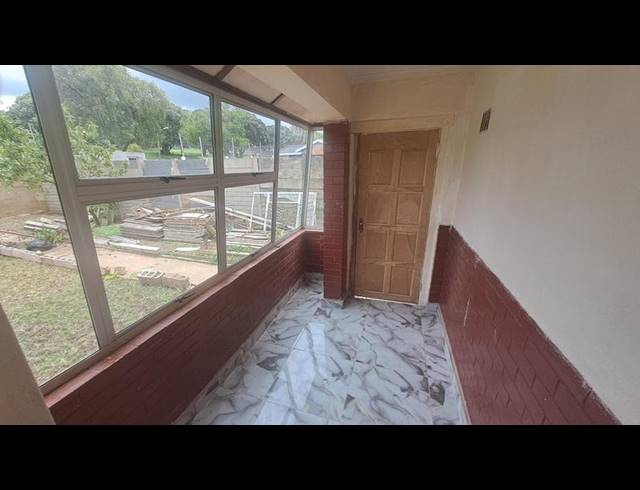 3 BEDROOM HOUSE FOR SALE IN OVERPORT